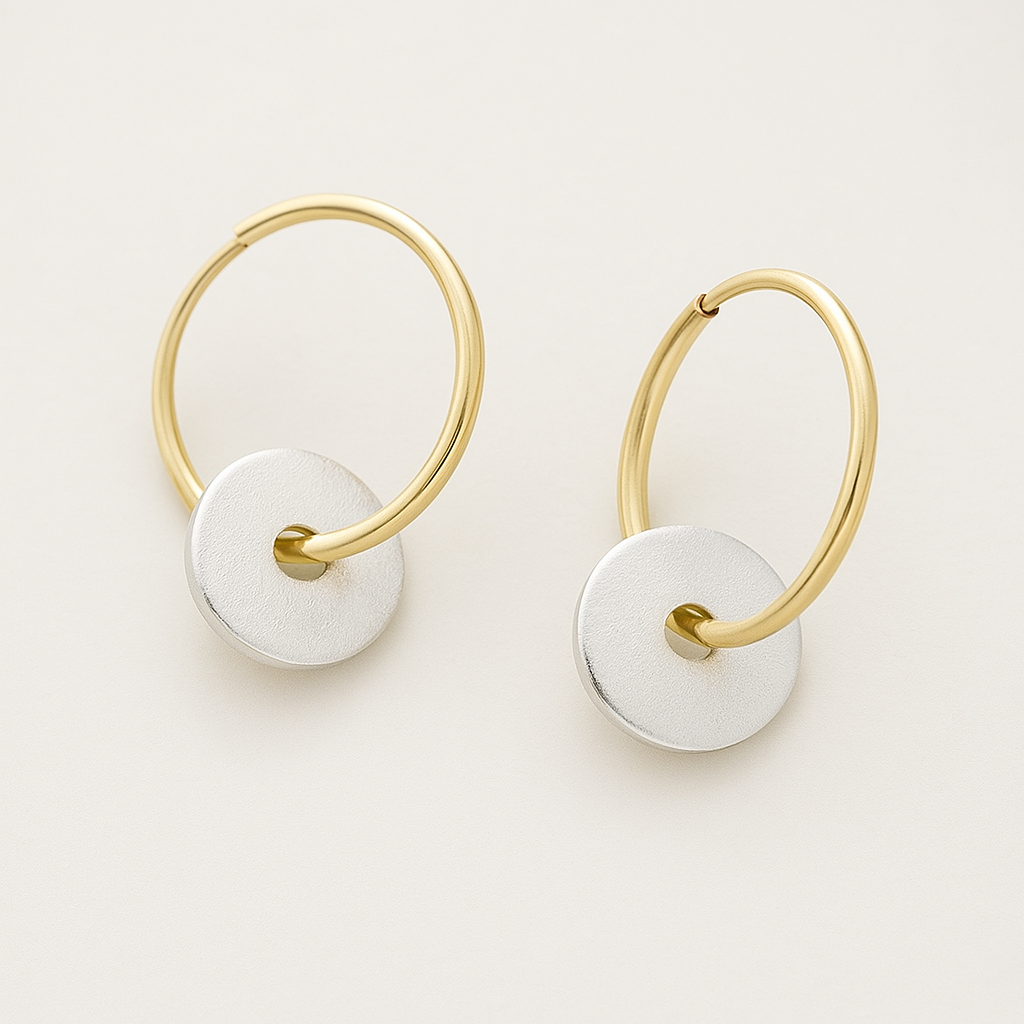 Seyna – Elegante Ohrringe aus goldenen und silbernen Ringen