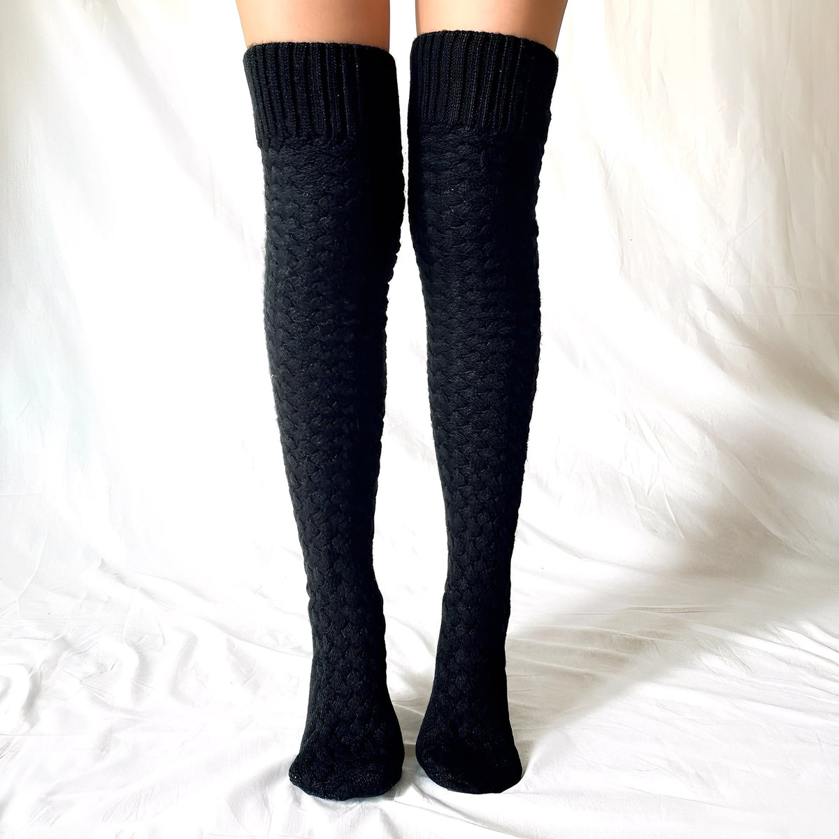 Madeline - Flauschige Overknee-Socken