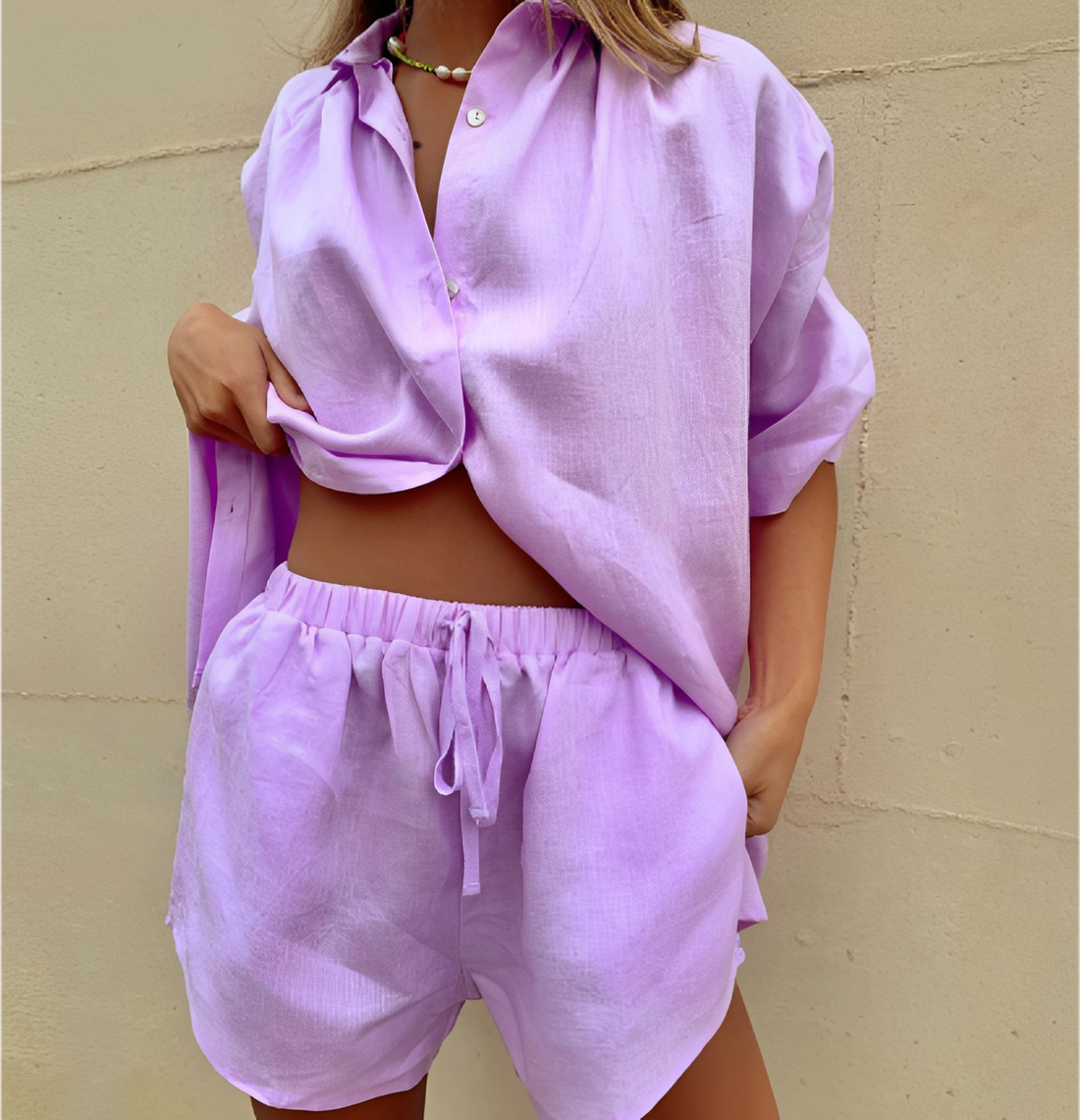 Abbie - Legeres Set aus lockerem Hemd und Shorts für Damen