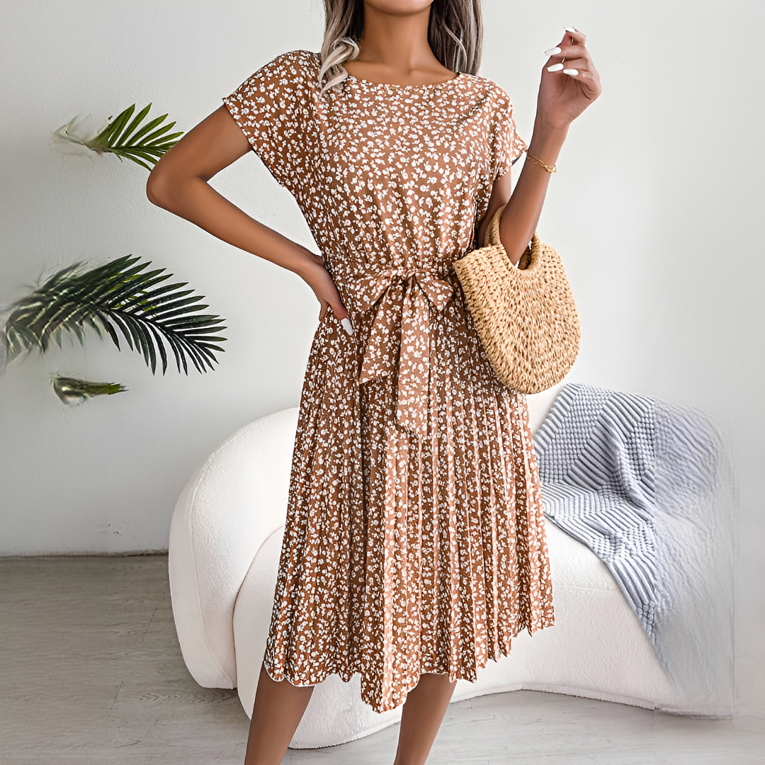 Lyka - Trendiges Sommerkleid mit kurzen Ärmeln für Damen