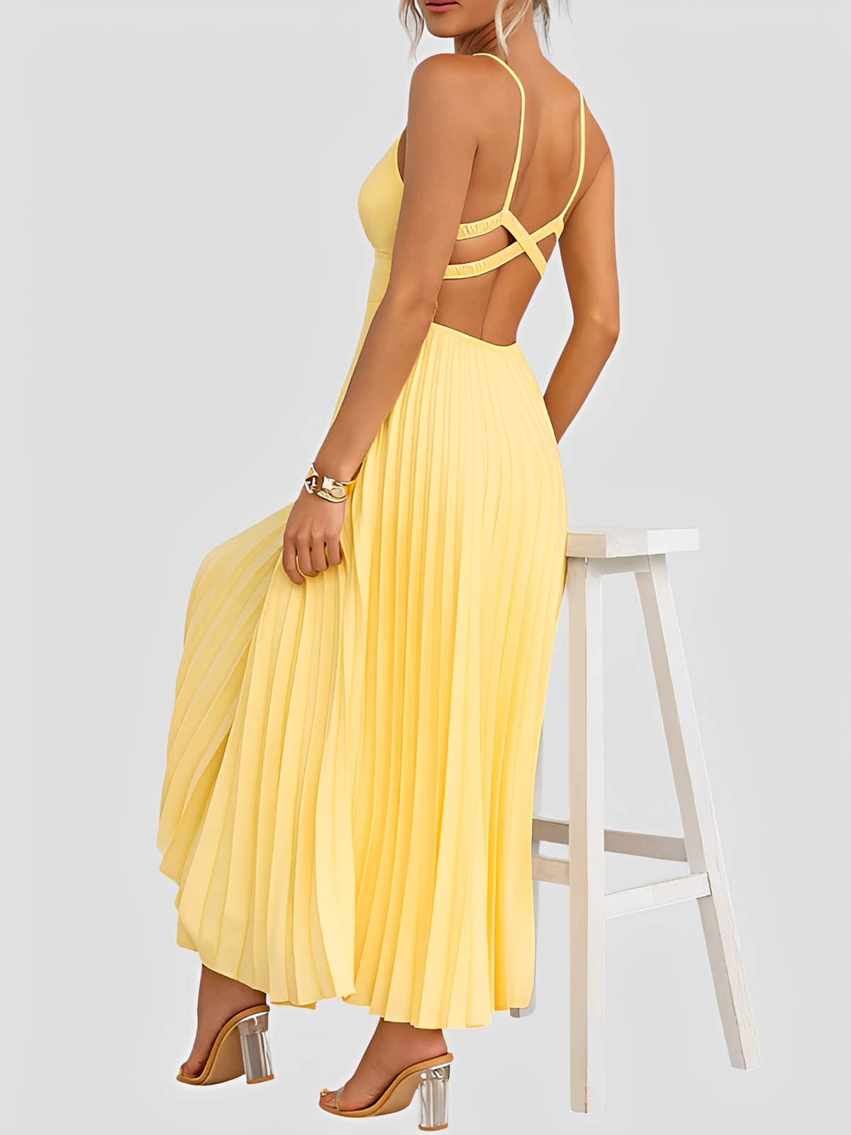 Anjanae - Elegantes Kleid mit V-Ausschnitt und Plisseerock