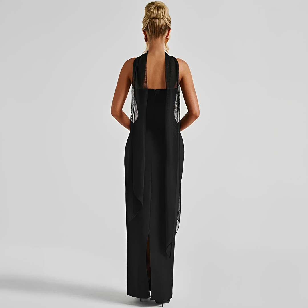Carmila - Ein elegantes Off-Shoulder-Oberteil in einem schmalen Kleid