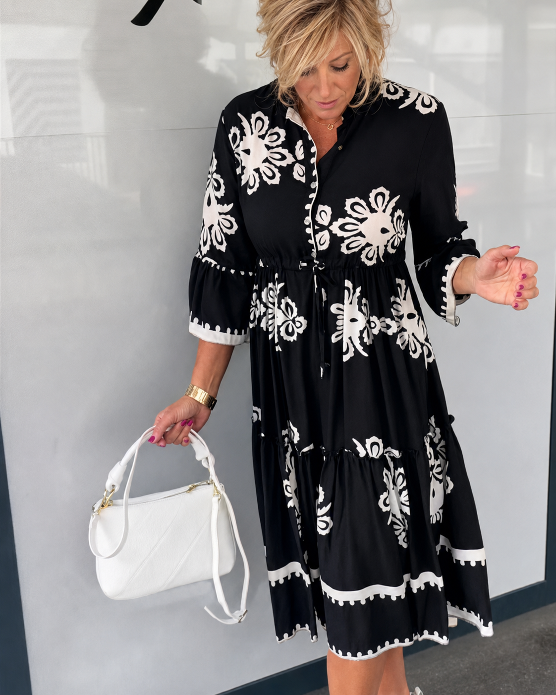 Lelia - Schickes Midikleid mit halber Knopfleiste