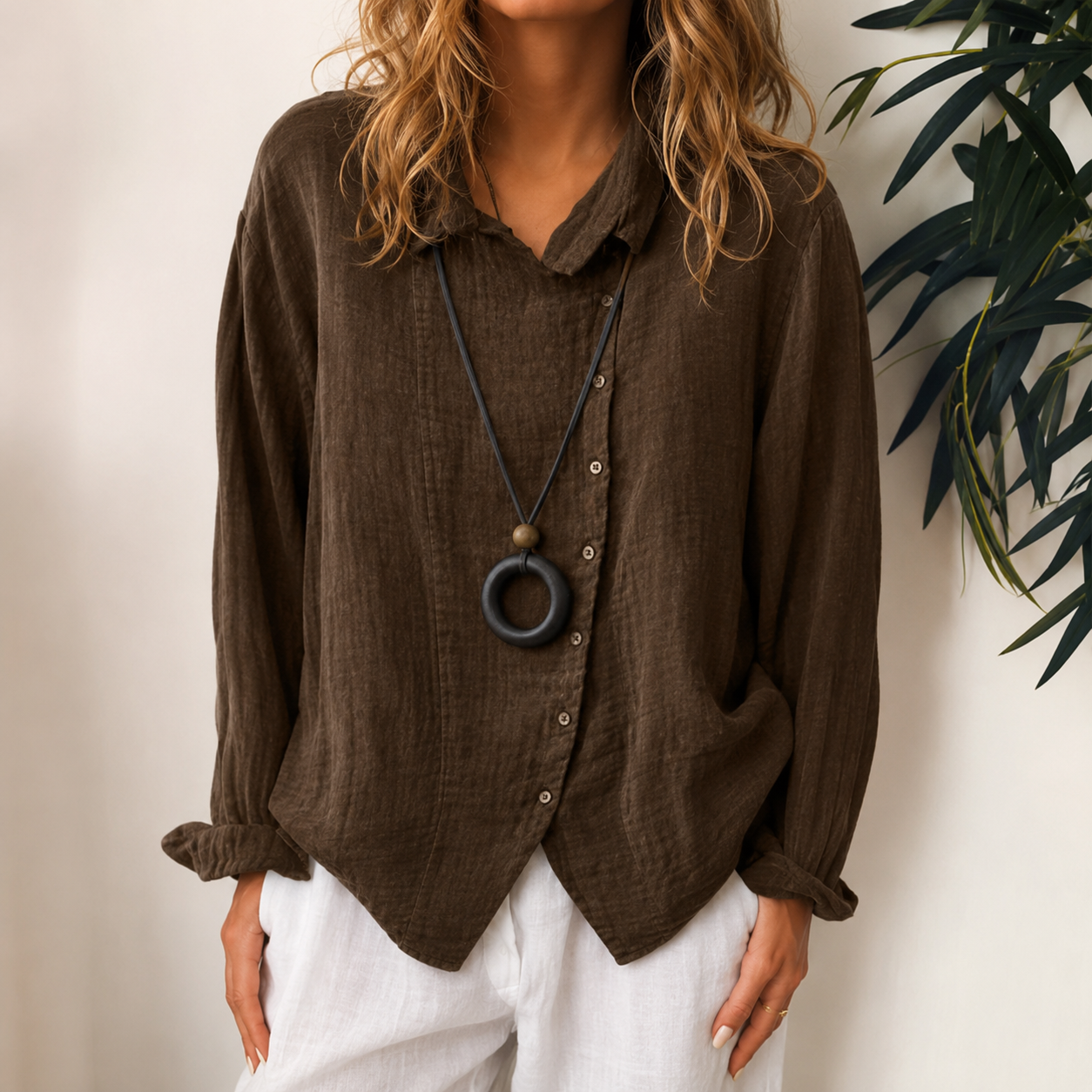 Razieh - Lässige Bluse mit Knopfleiste