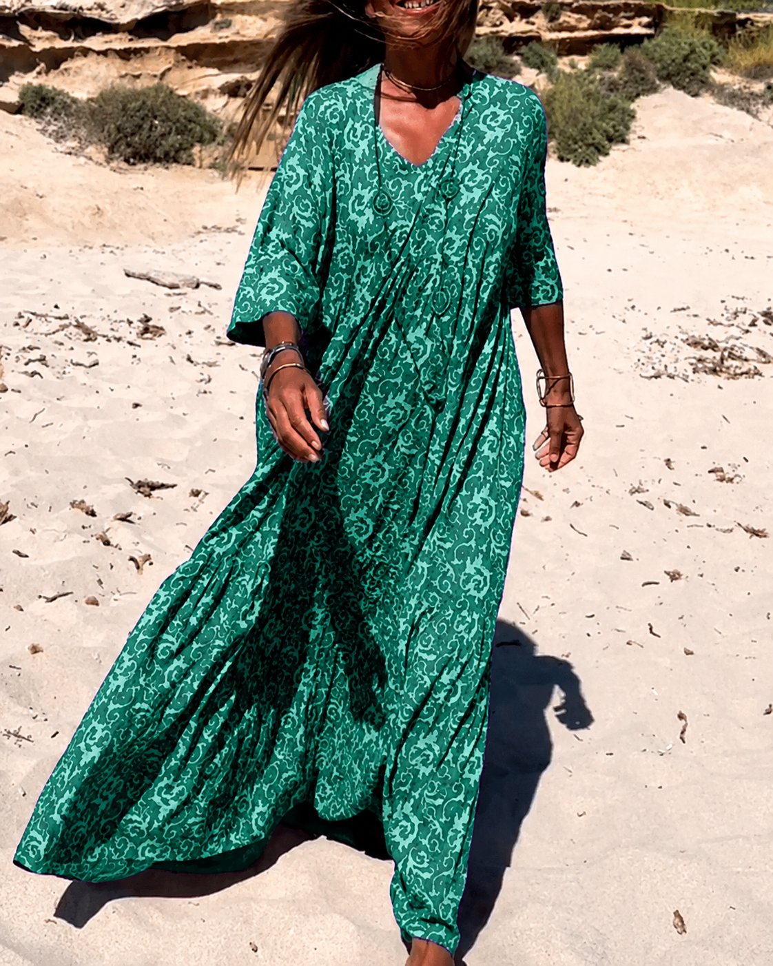 Lucienne - Stilvolles Kleid mit V-Ausschnitt