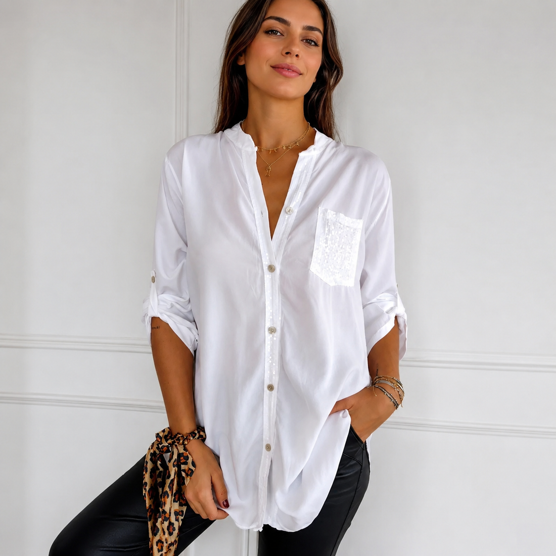 Chalise - Elegante Bluse mit Knopfleiste