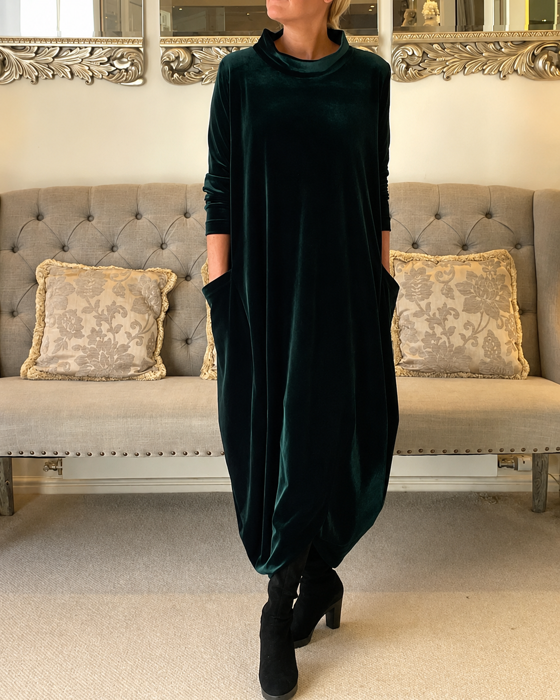 Zalinia - Kleid mit elegantem Rundhalsausschnitt