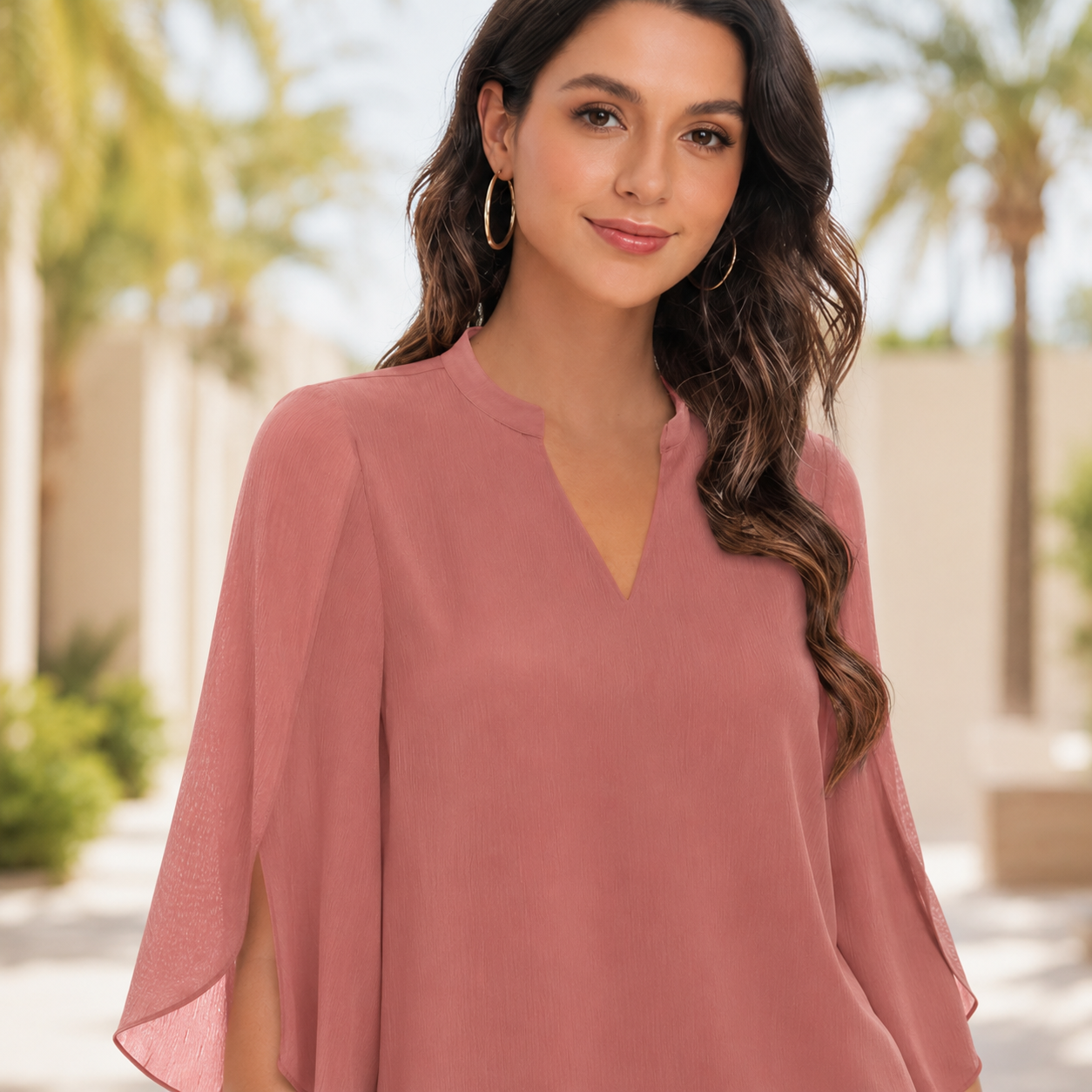 Arsine - Elegante, locker sitzende V-Ausschnitt-Bluse