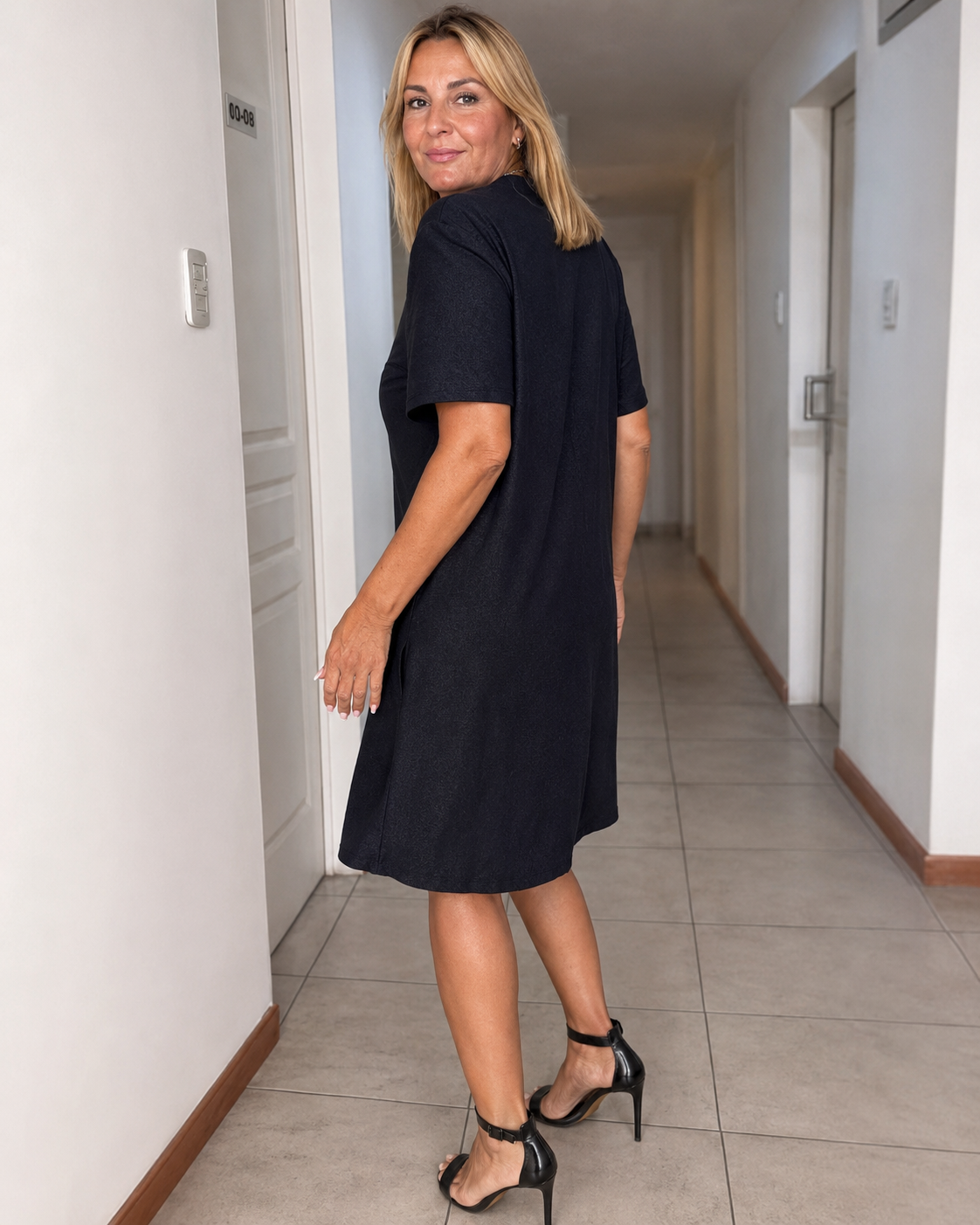Marcelle - Stilvolles Midikleid