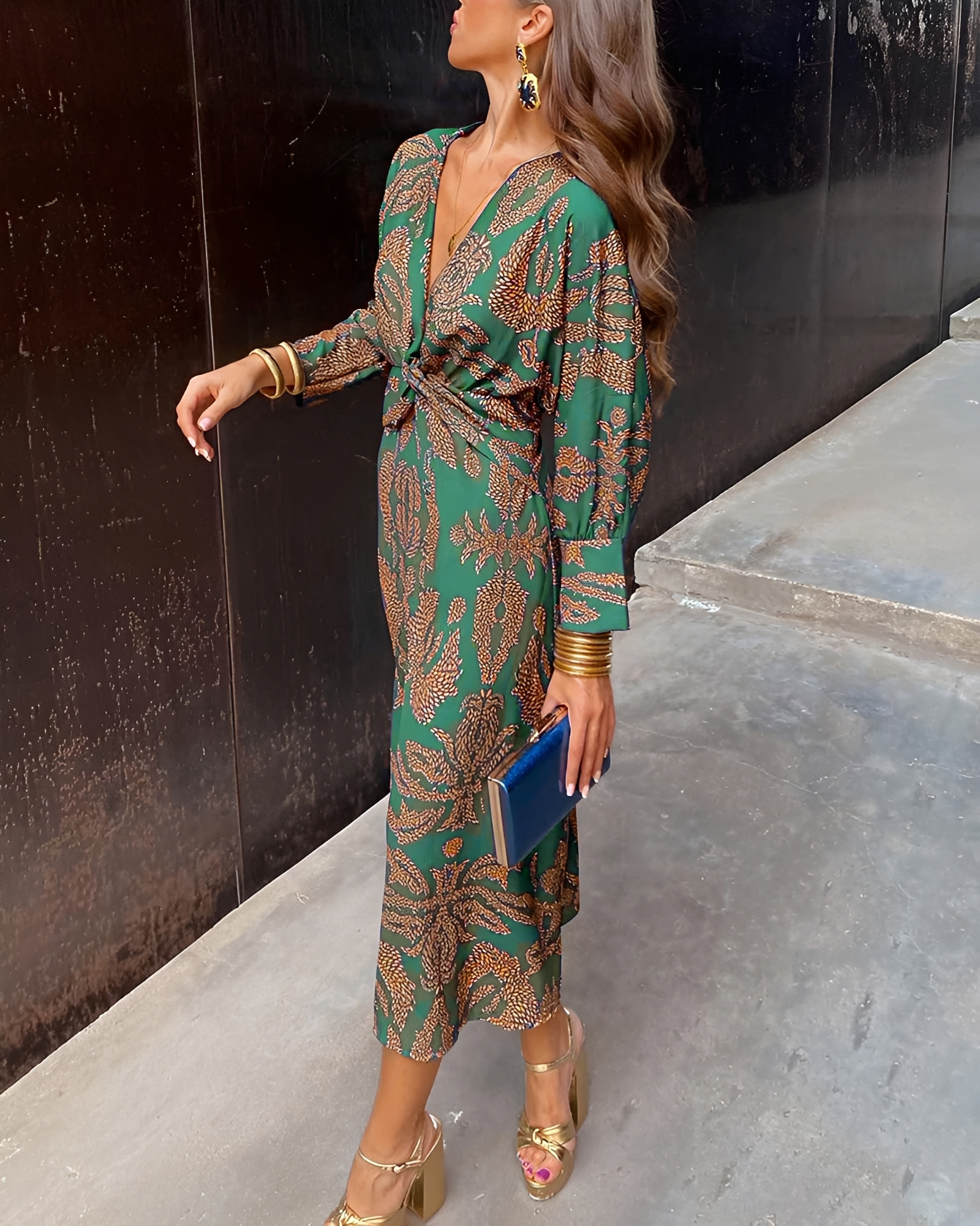 Alima - Vintage Kleid mit V-Ausschnitt