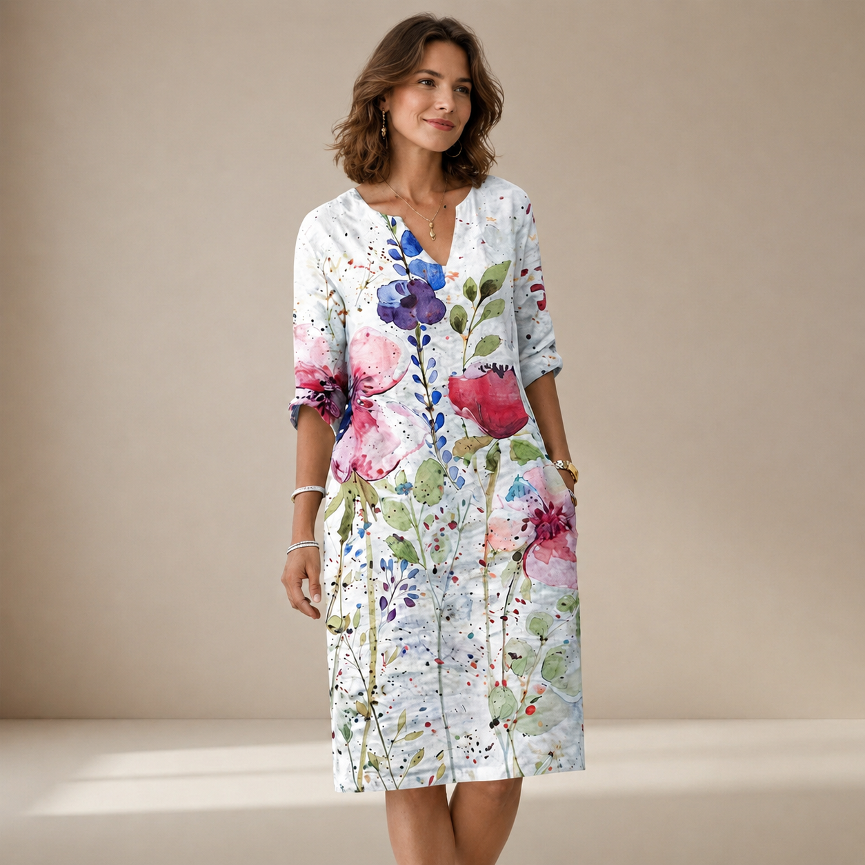 Ninna - Elegantes und fließendes V-Ausschnitt-Kleid