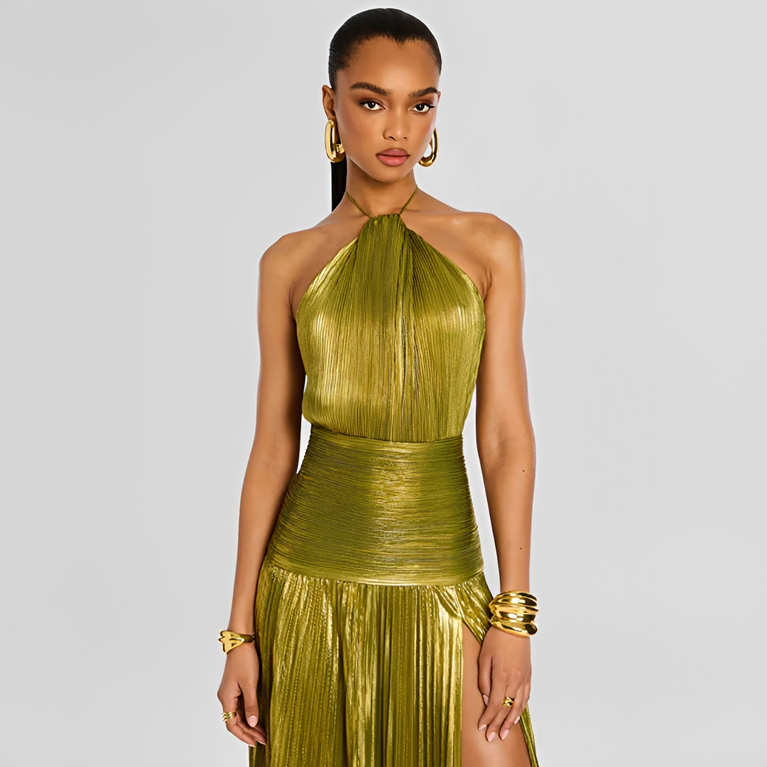 Naira - Elegantes Plissiertes Kleid mit Schlitz