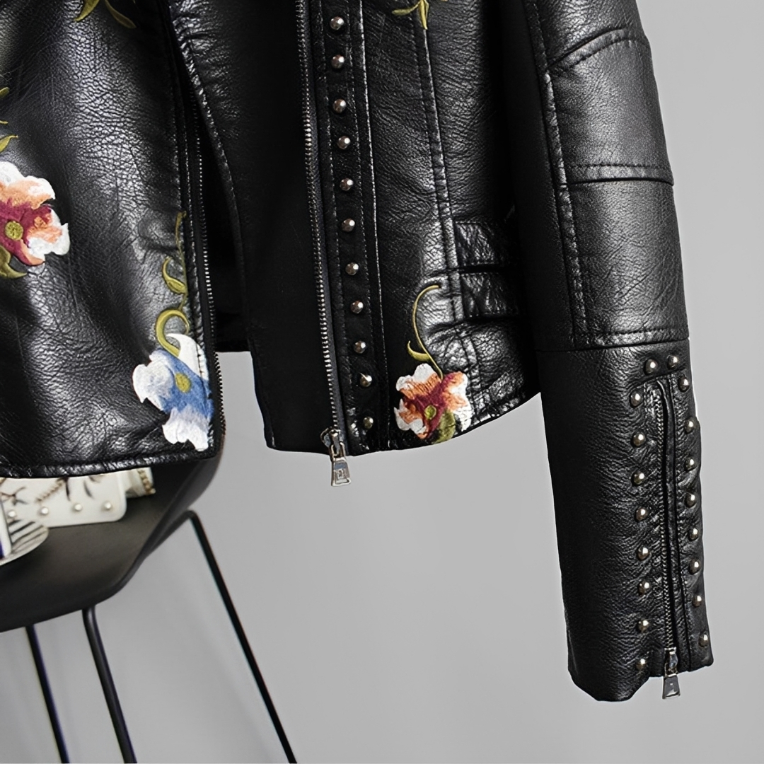 Zoey - Vintage-inspirierte bestickte Jacke