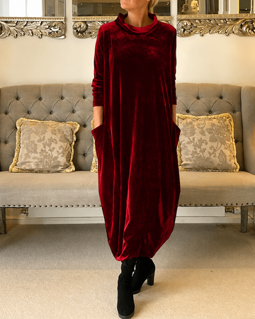 Zalinia - Kleid mit elegantem Rundhalsausschnitt