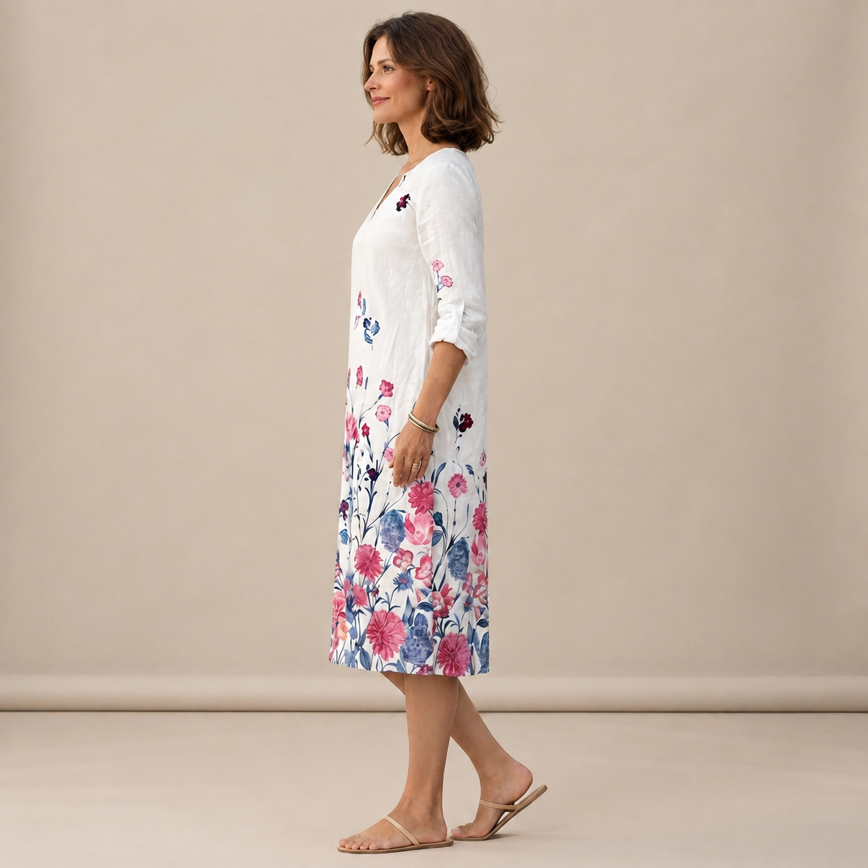 Ninna - Elegantes und fließendes V-Ausschnitt-Kleid
