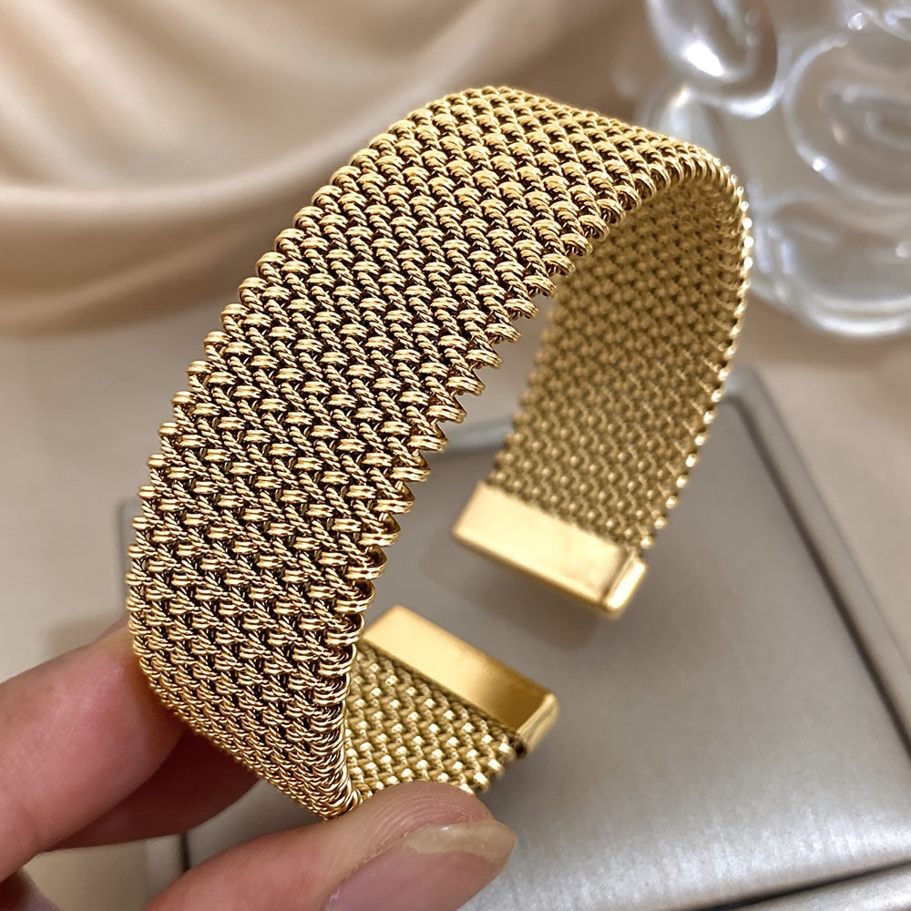 Raya – Armband aus Titanstahl mit eingraviertem Kabel
