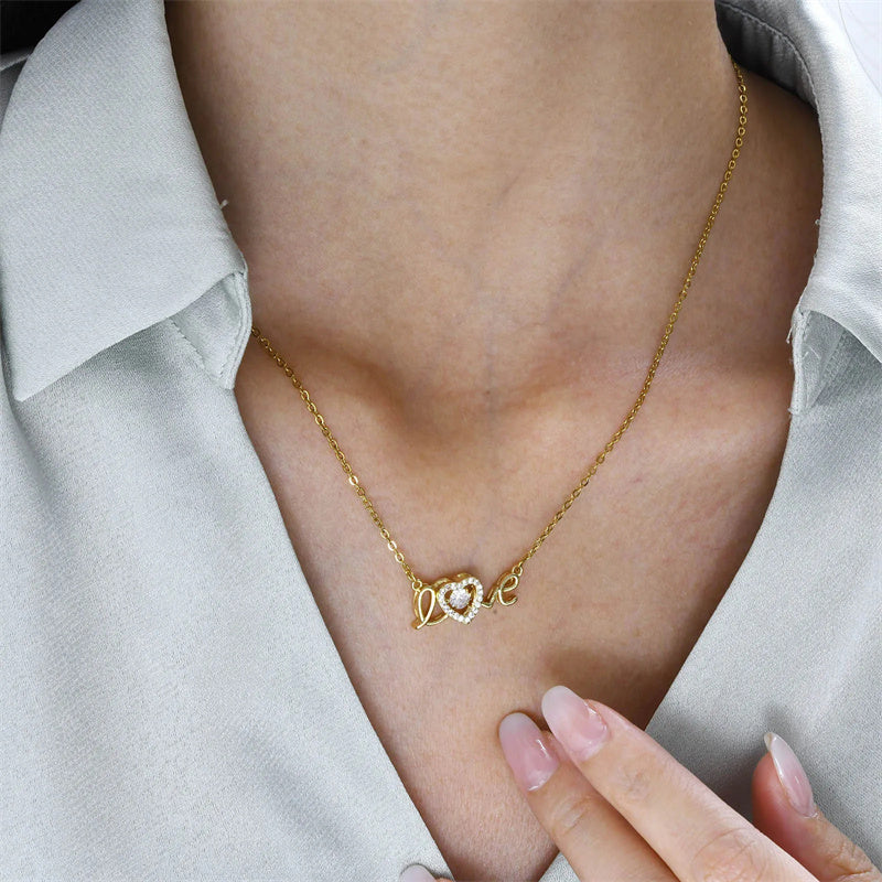 Liebe in Schrift - Kette mit Liebesanhänger