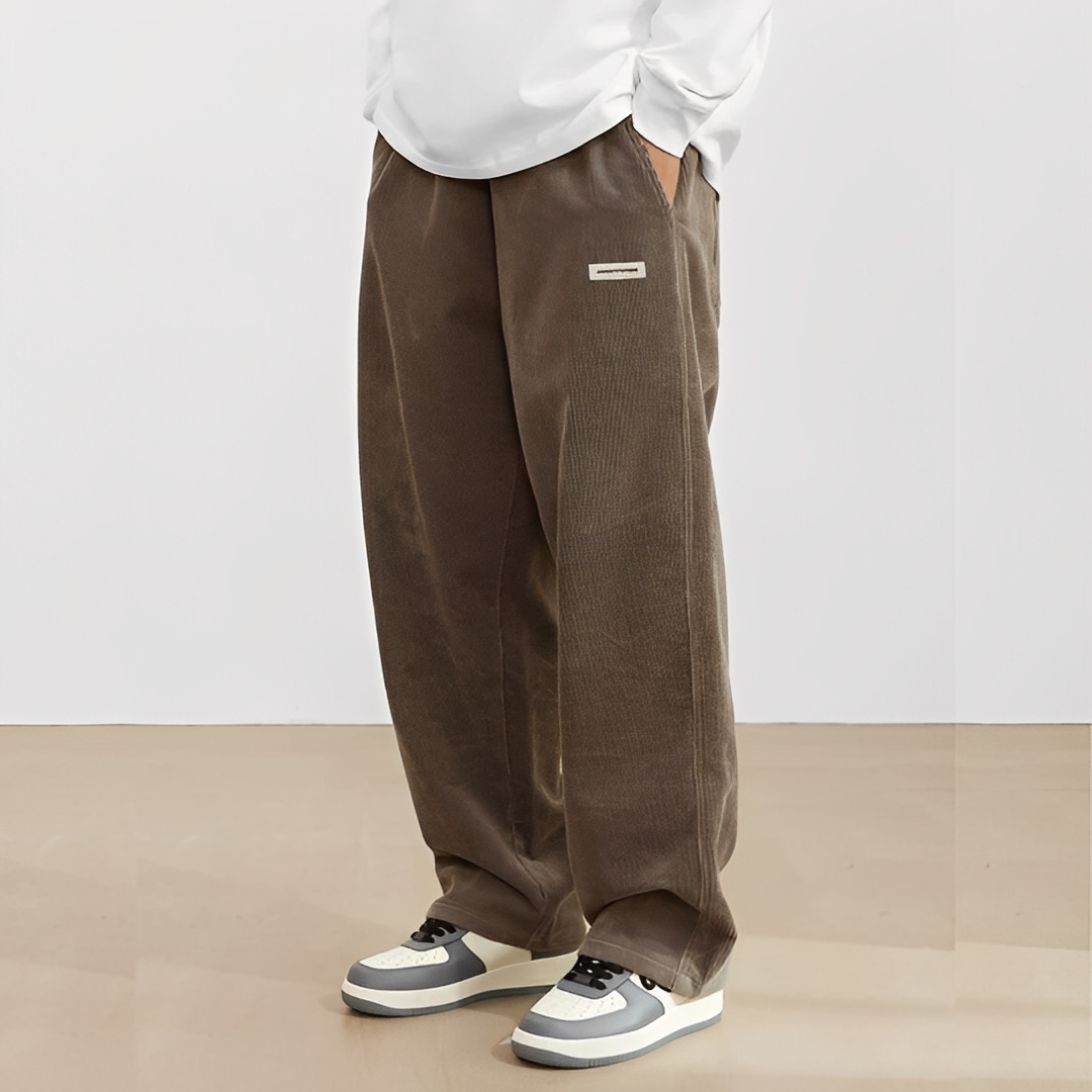 Dally - Locker geschnittene Herrenhose im angesagten Stil