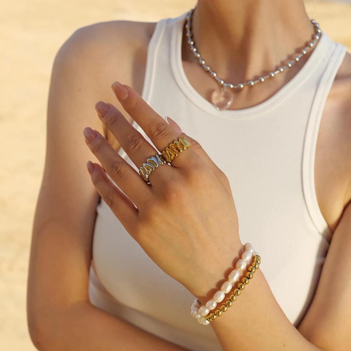 Elena – Beweglicher Herzring aus Gold