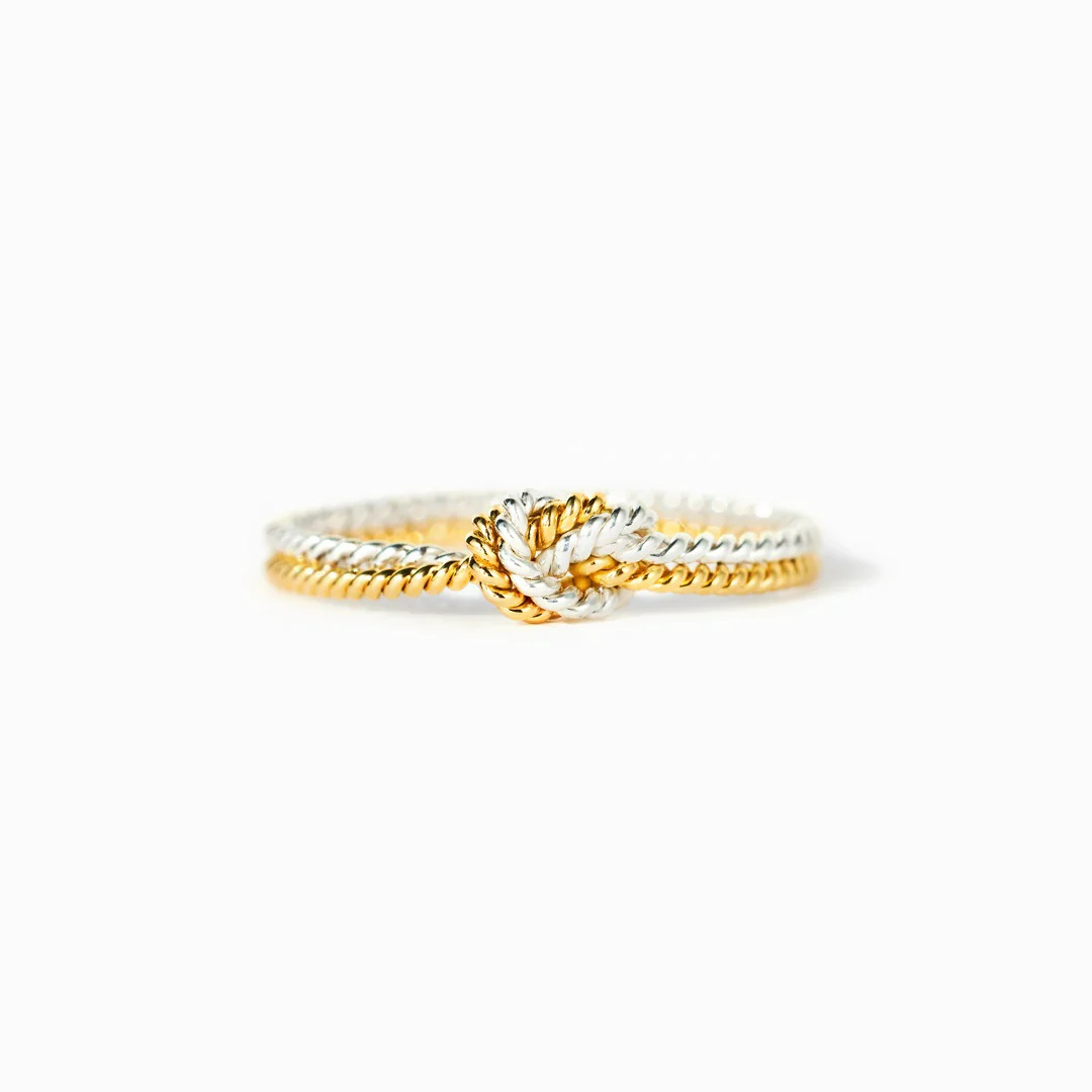 Knotenring aus Edelmetall - Gold und Silber