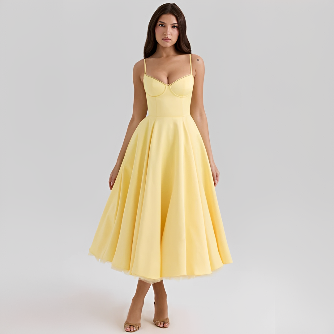 Zendaya - Elegantes Doppelschicht Kleid