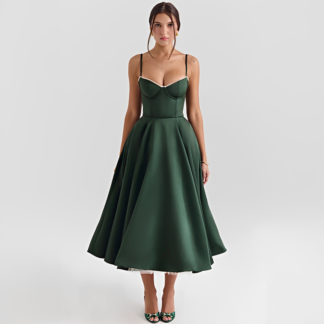 Zendaya - Elegantes Doppelschicht Kleid