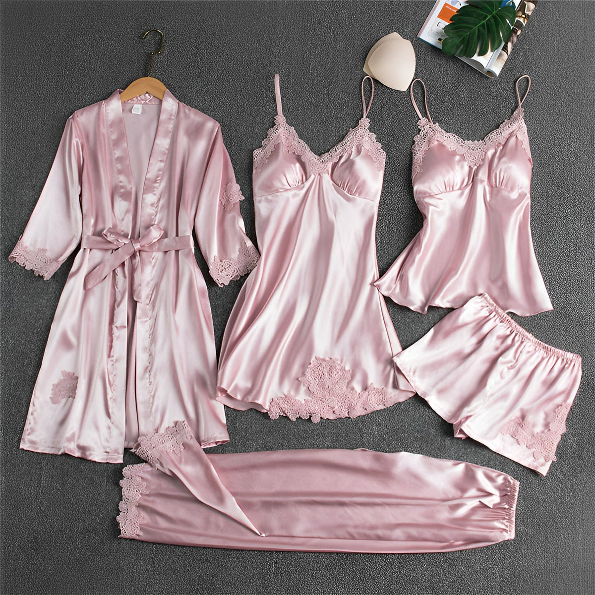 Roxy – Elegantes und ansprechendes Pyjama-Set für Frauen