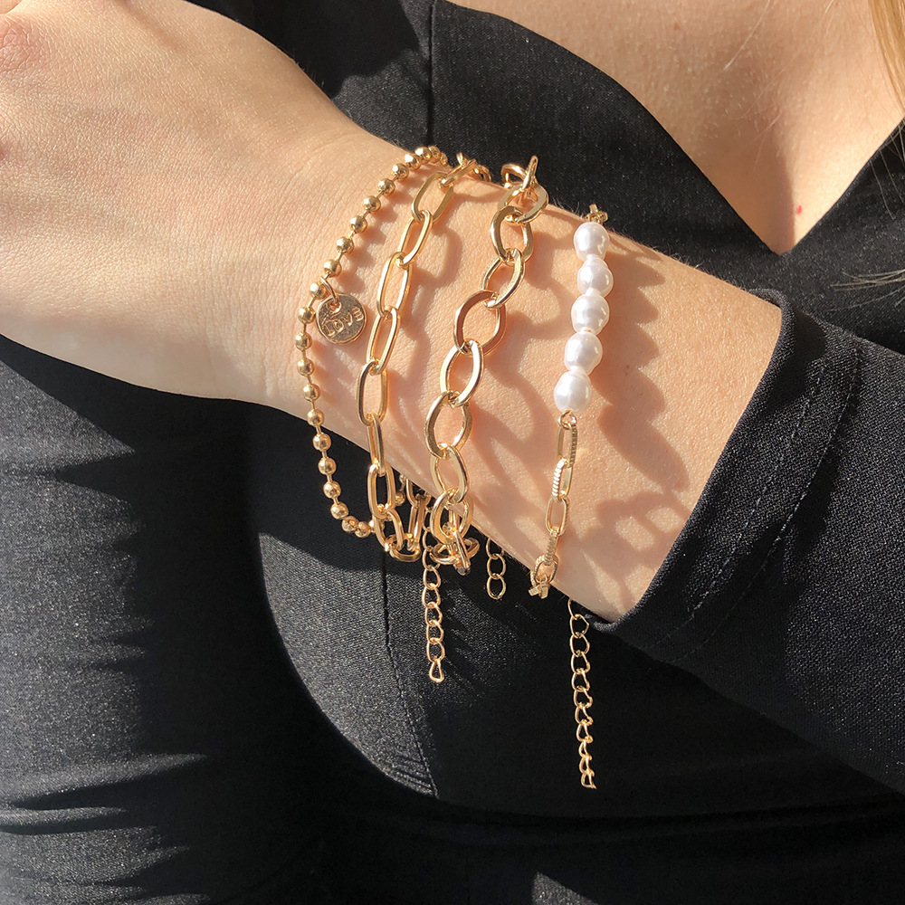 Set mit 3-teiligem goldenen Perlenarmband - großes Kettenset