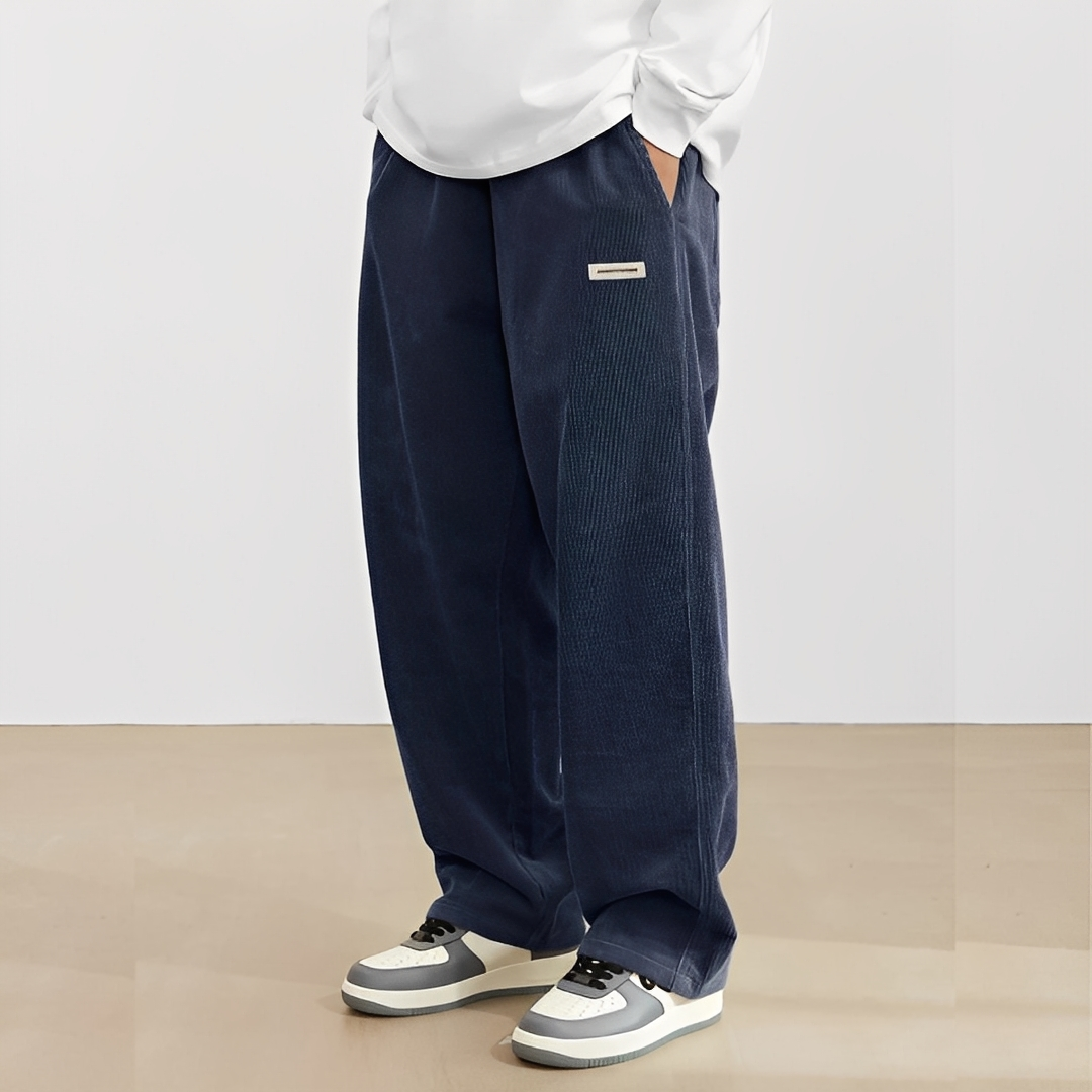 Dally - Locker geschnittene Herrenhose im angesagten Stil