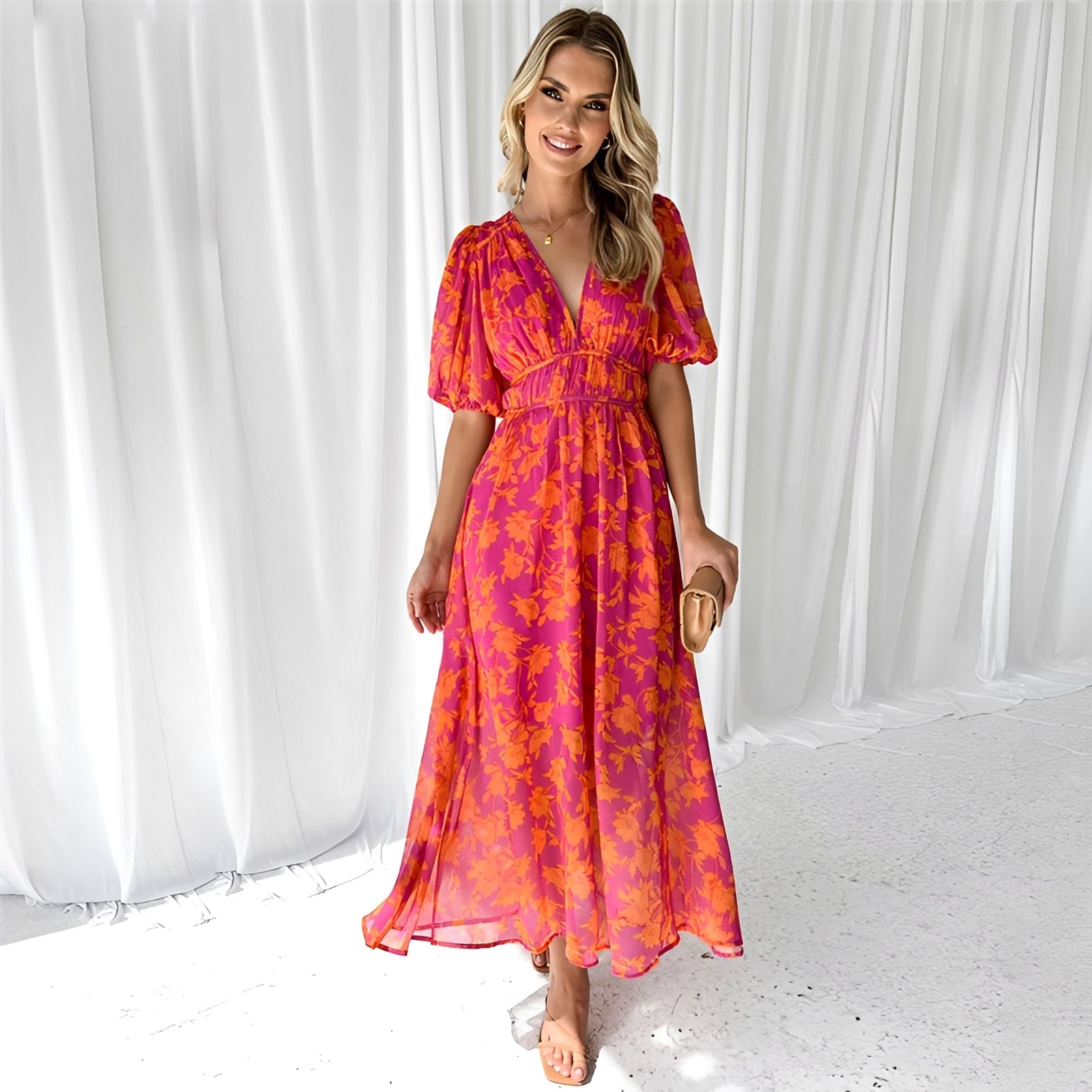 Louisa - Blumiges, lockeres Midikleid