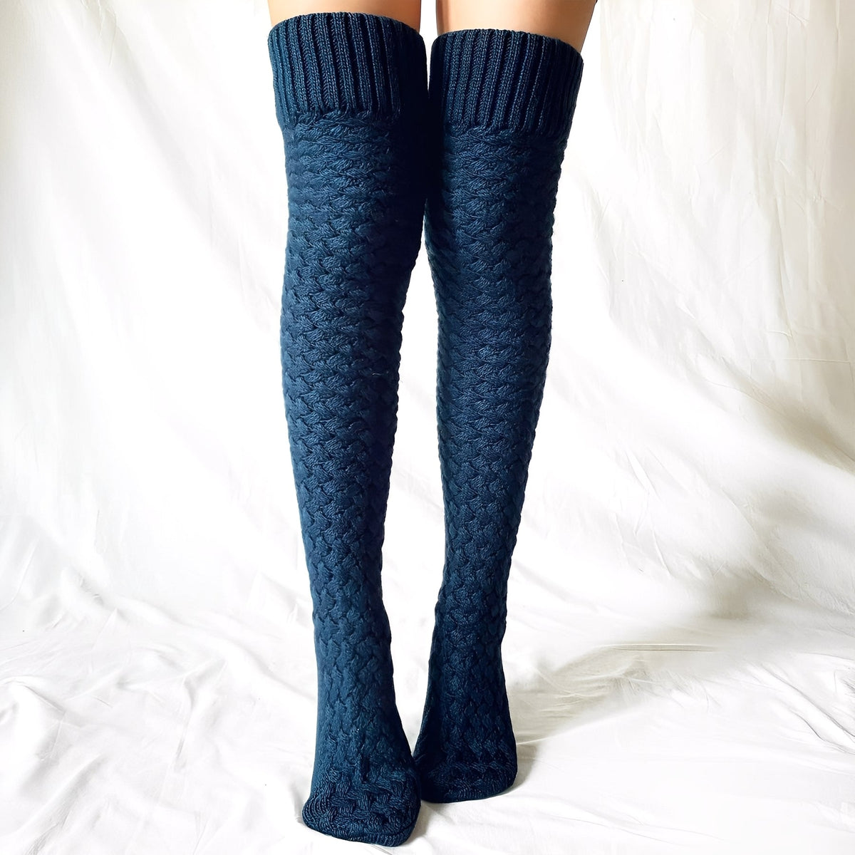 Madeline - Flauschige Overknee-Socken
