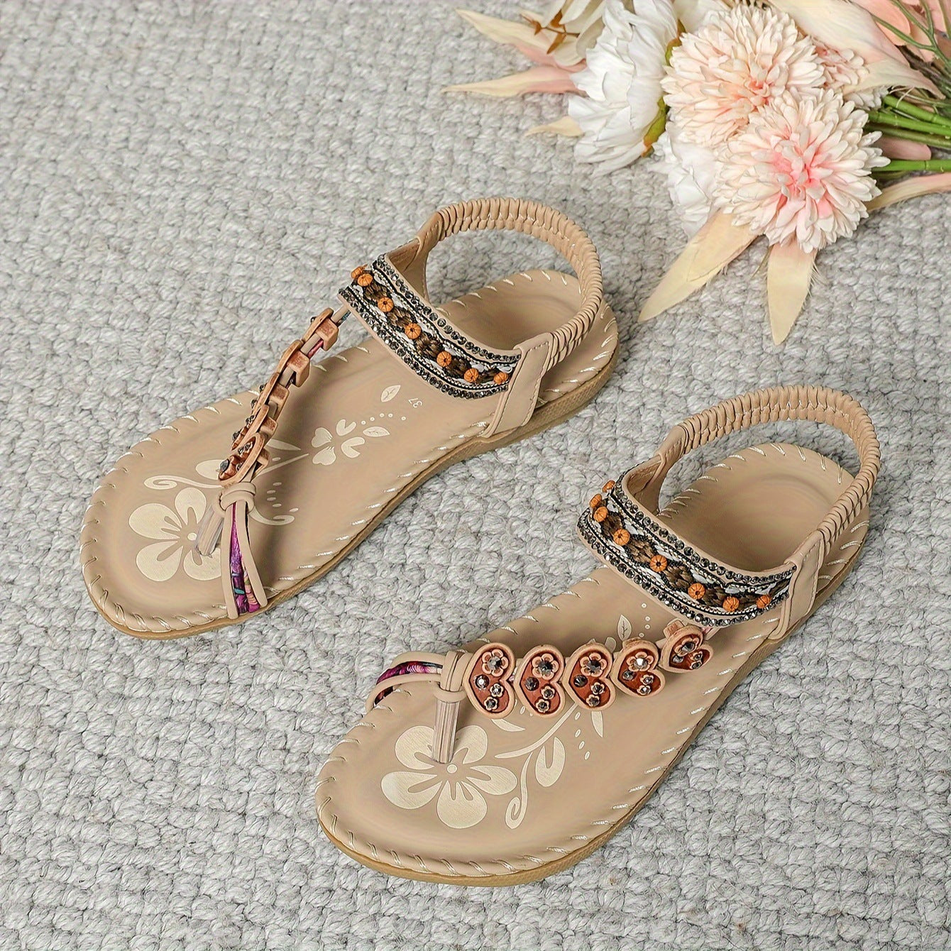 Stacey - Modische Boho-Flachsandalen