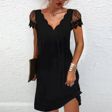 Reine - Schwarzes Kleid mit Spitzenärmeln