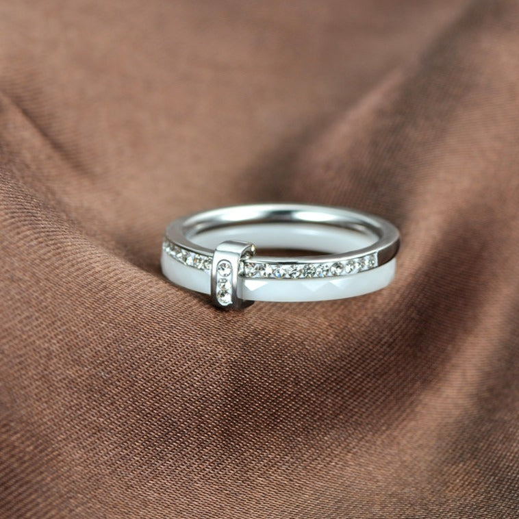 Cerelia – Stilvoller Keramikring mit Zirkonia
