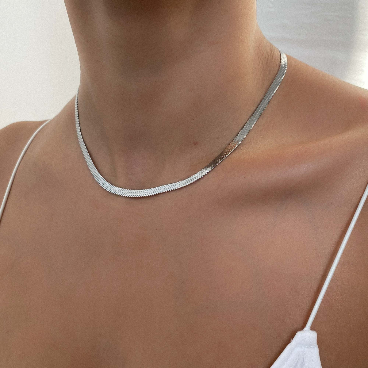 Juliette – Edle Chevron-Halskette