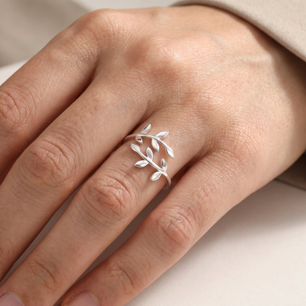Jordin - Ring mit zarten Blättern