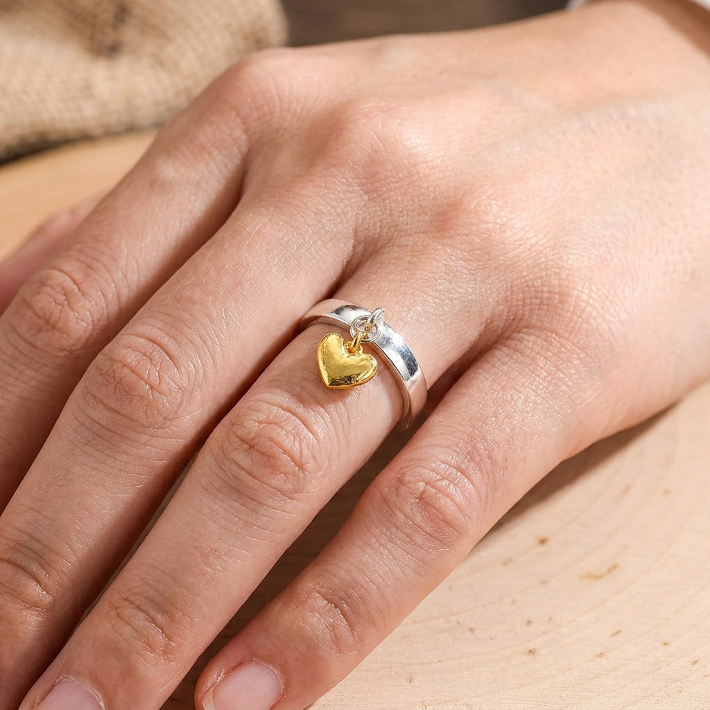 Maelie – Silberring mit beweglichem Herzen im Retro-Stil