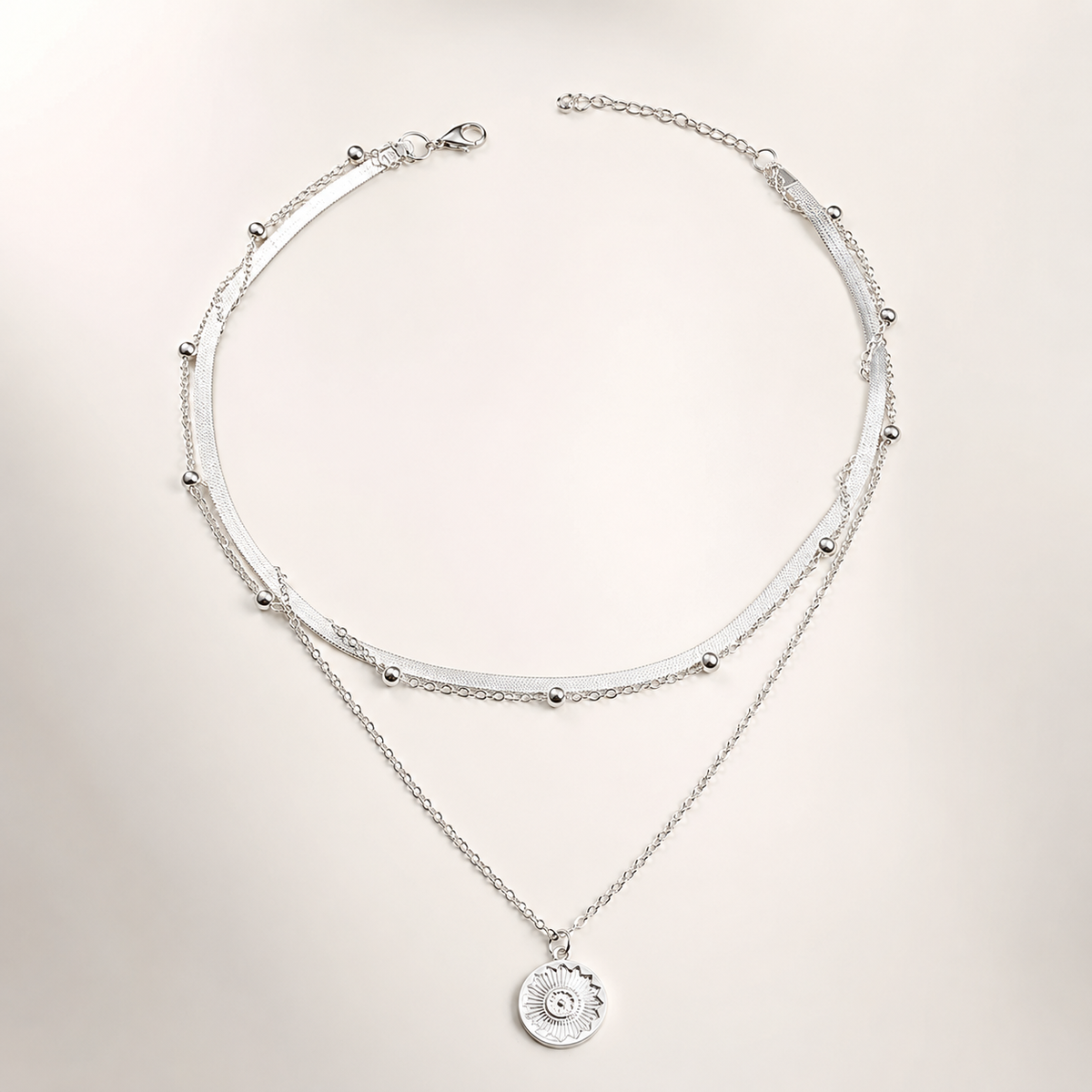 Glänzende Eleganz – Traditionelle Silberkette