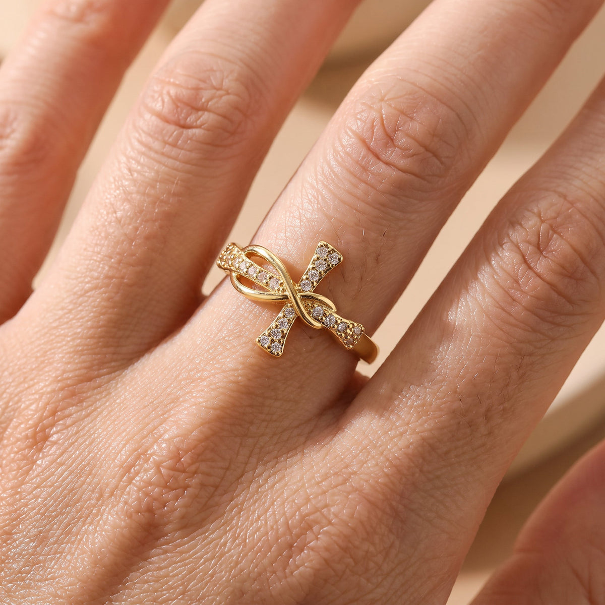 Eliane – Christlicher Zirkonia-Kreuzring für Damen