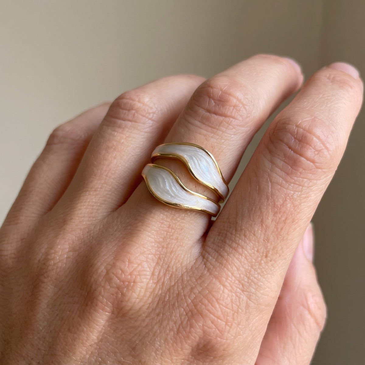 Niana – Vintage-Ring aus glänzendem Metall