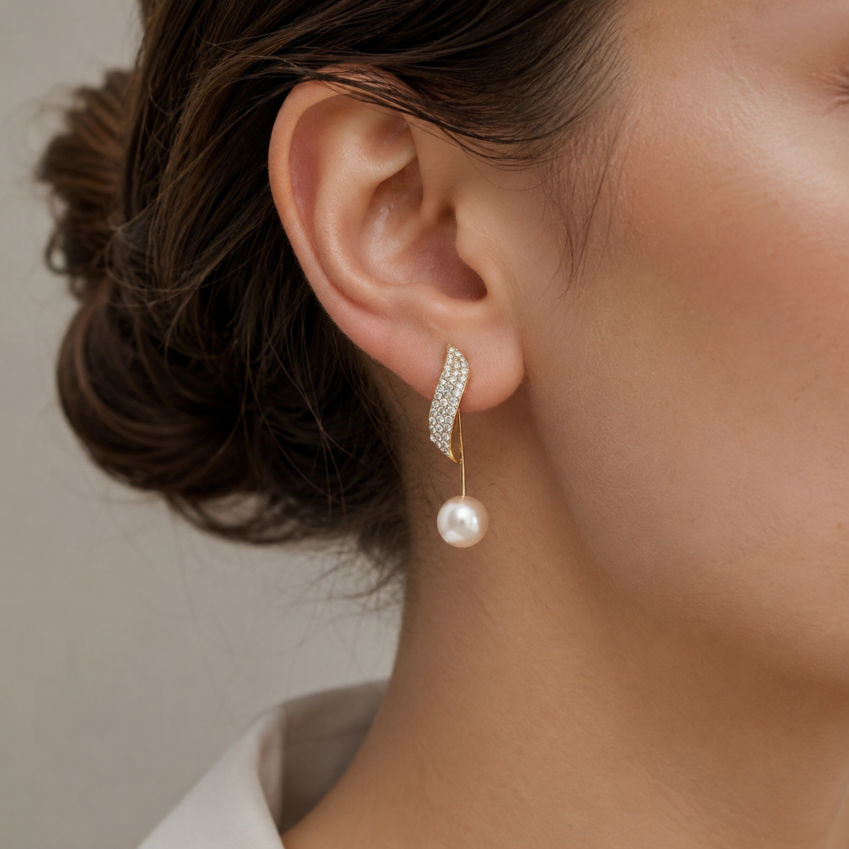 Lumine – Stilvolle Ohrringe mit Perlen und edlem Gold