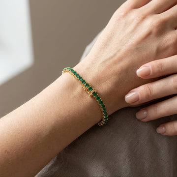 Aliona – Elegantes goldfarbenes Virelli-Armband