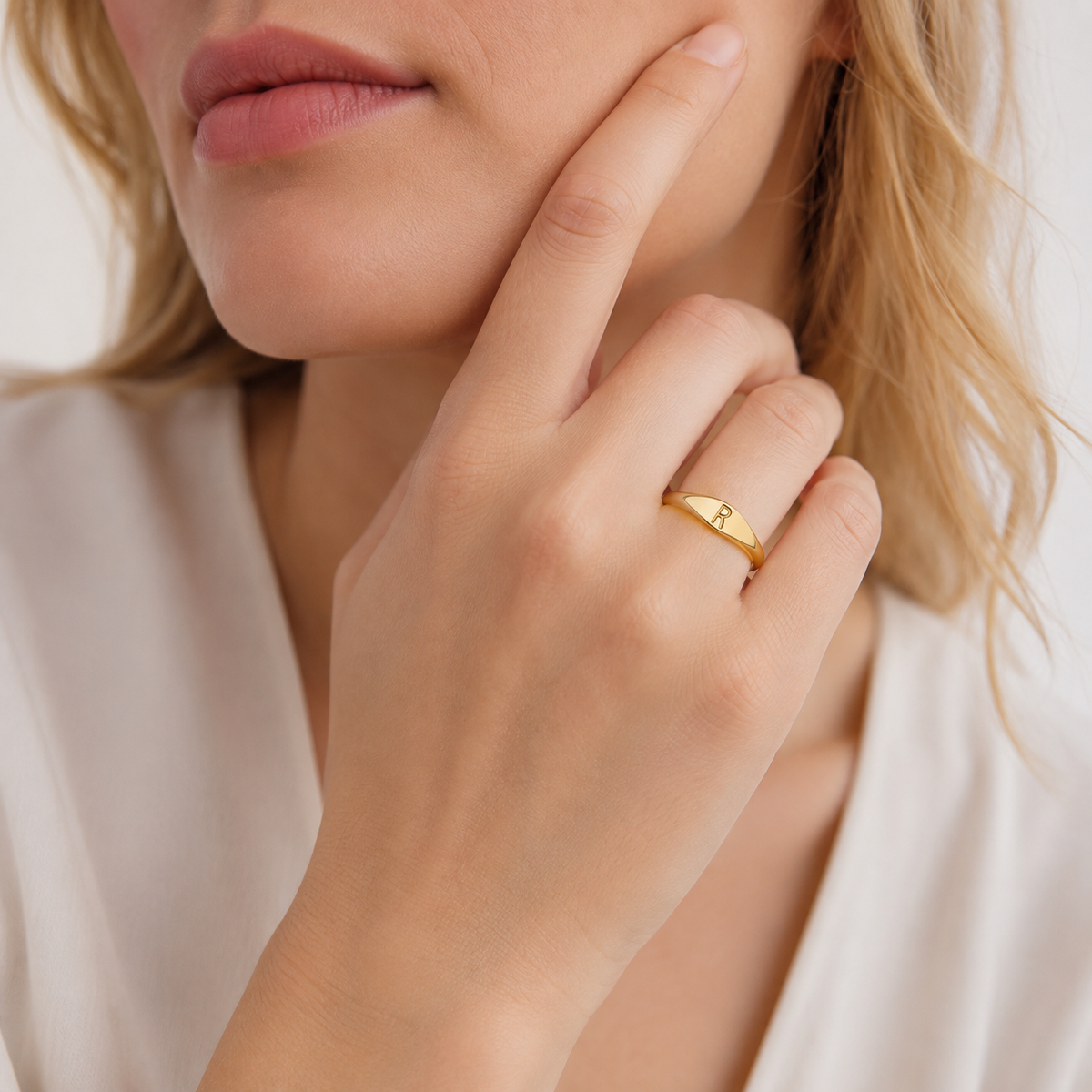 Minimalistischer Namensring | Schlichter Ring mit graviertem Anfangsbuchstaben