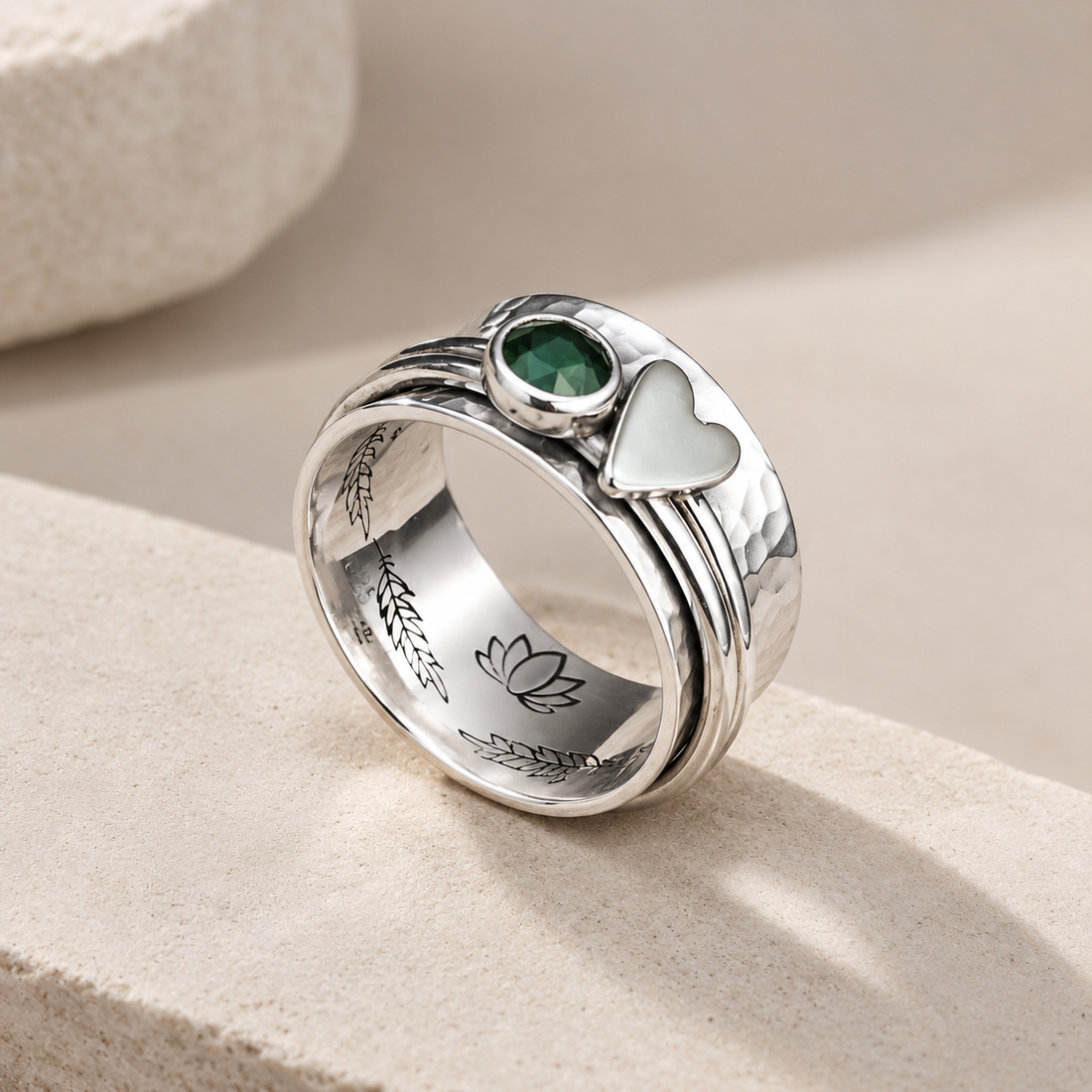 Maely – Retro-Herzring in Silber