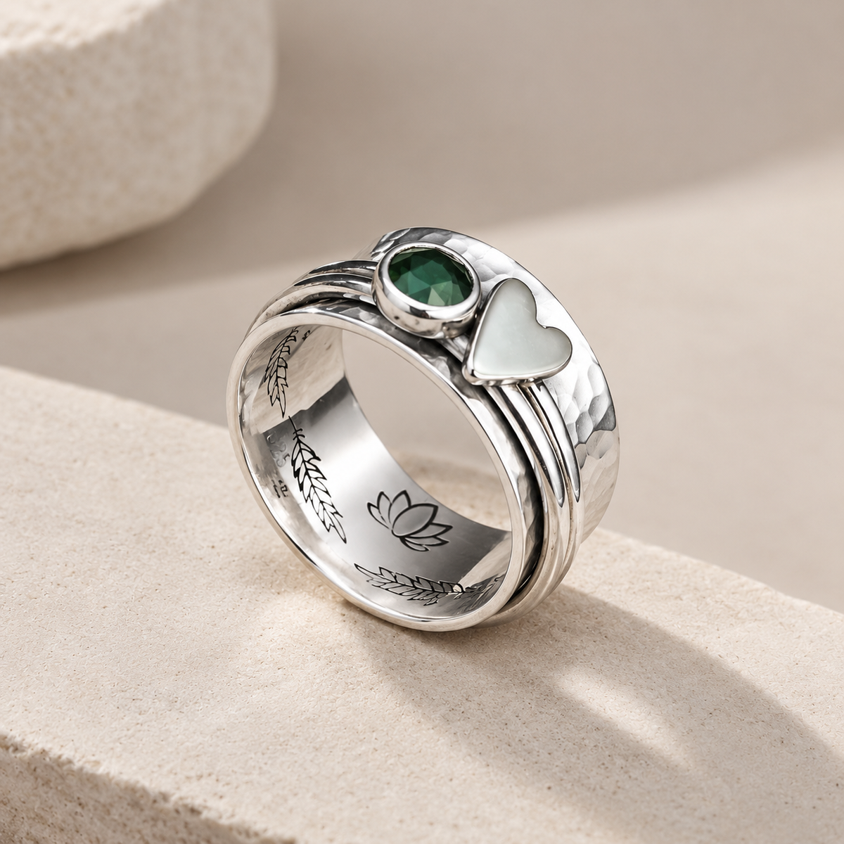 Maely – Retro-Herzring in Silber