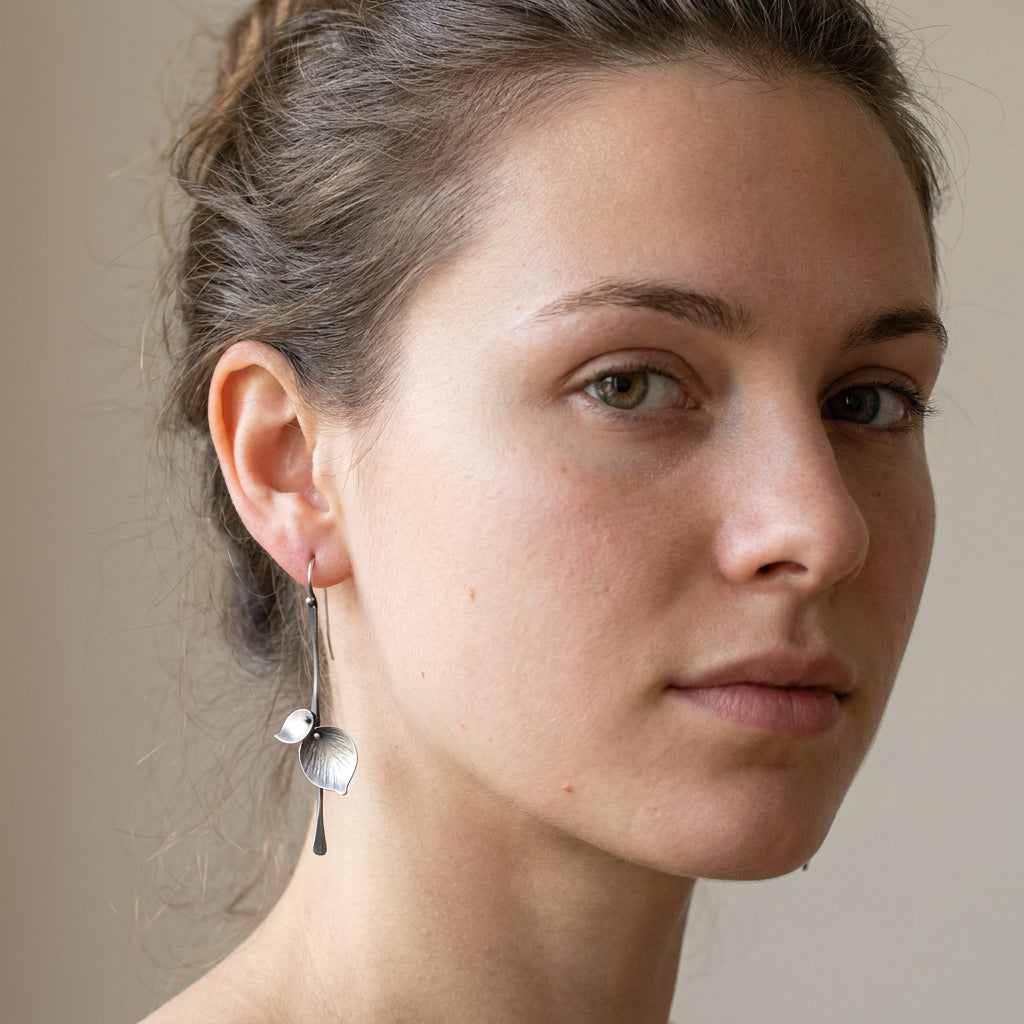 Alira – Vintage-Blattohrringe im antiken Stil