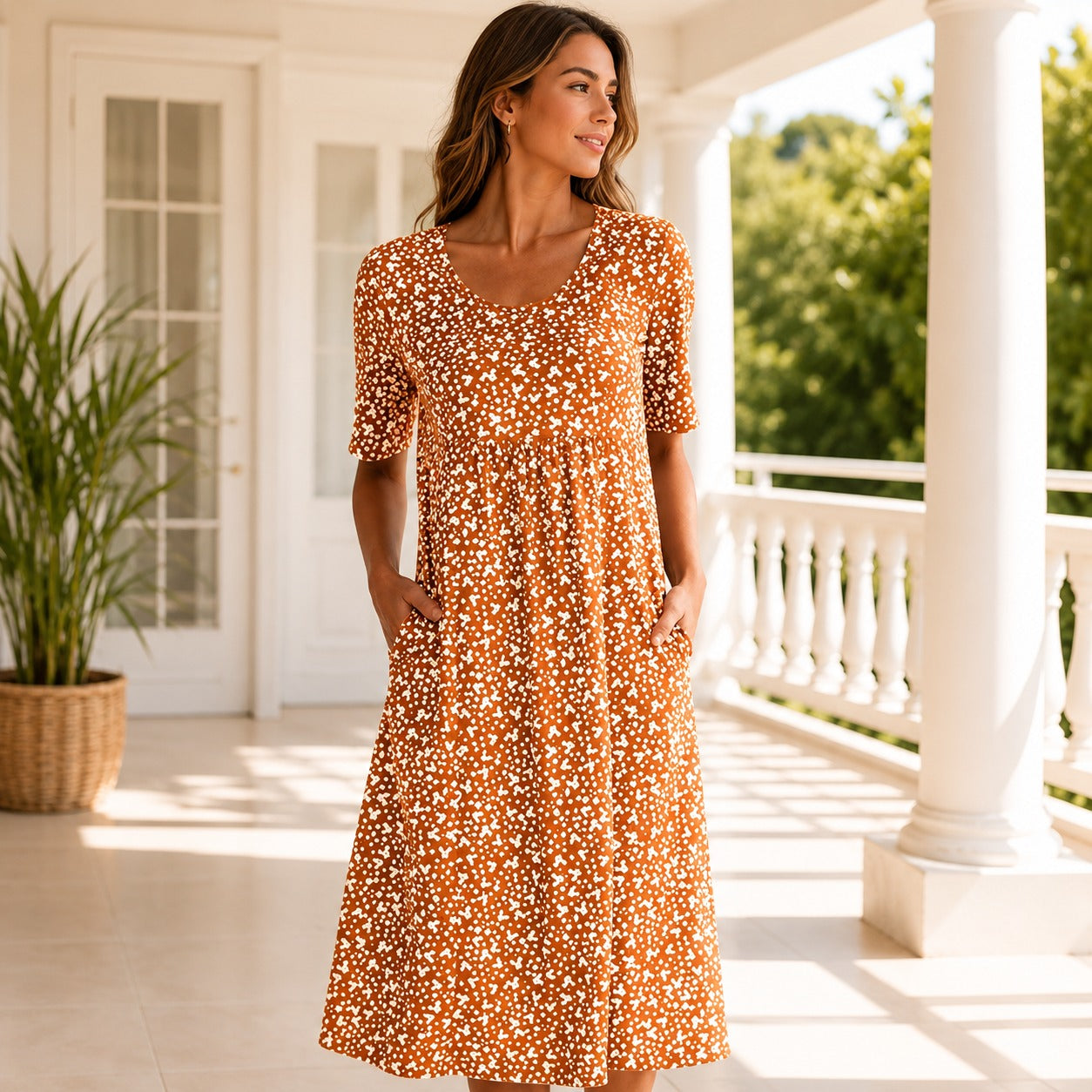 Yasmin - Kurzes Blumenkleid mit Ärmeln