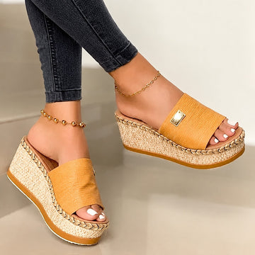 Camilla - Stilvolle dicke Keilsandalen