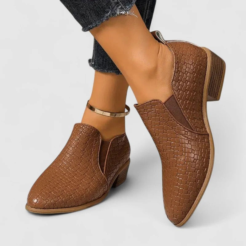 Ellie - Spitz geformte Chunky Loafers