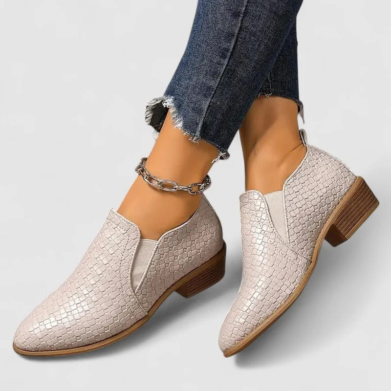 Ellie - Spitz geformte Chunky Loafers